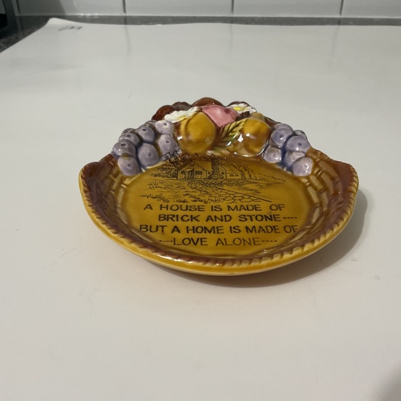 VTG Giftcraft Ceramic "A House Is Made ..." Wall Plaque - Picture 3 of 5